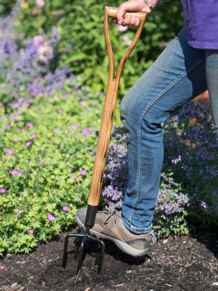 Ground-breaking tool